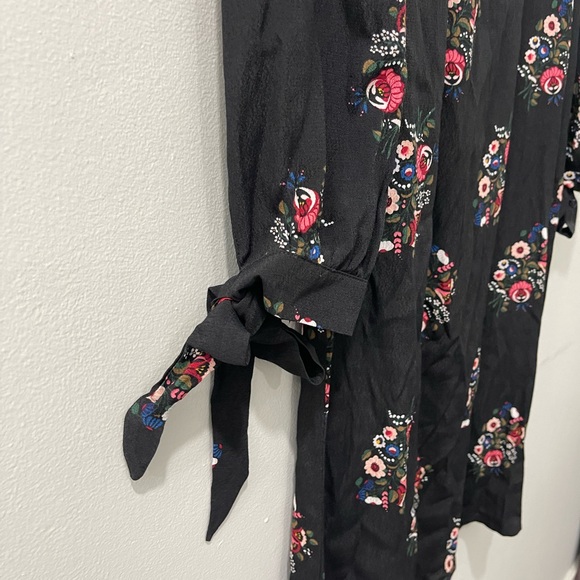 NWT FRNCH Floral Long Sleeve Black Midi Dress Sz Small - Picture 5 of 7